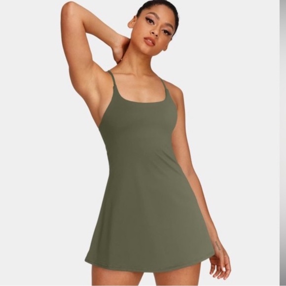 HALARA Dresses & Skirts - Halara | Size M | Olive Workout Dress